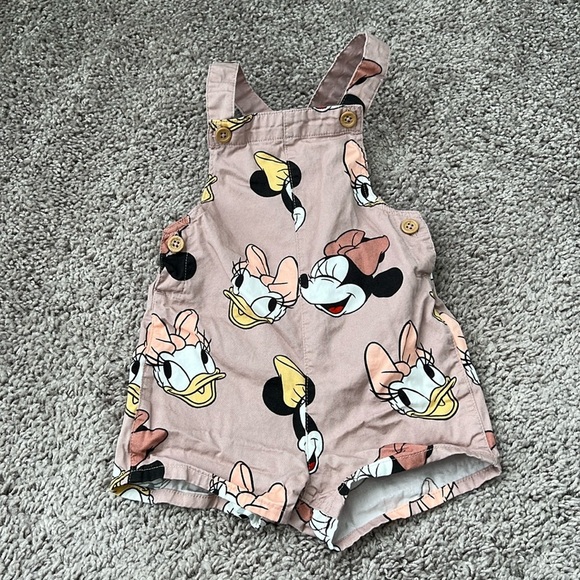 Disney H&M Mauve Pink Minnie & Daisy Overalls Romper - Picture 2 of 5